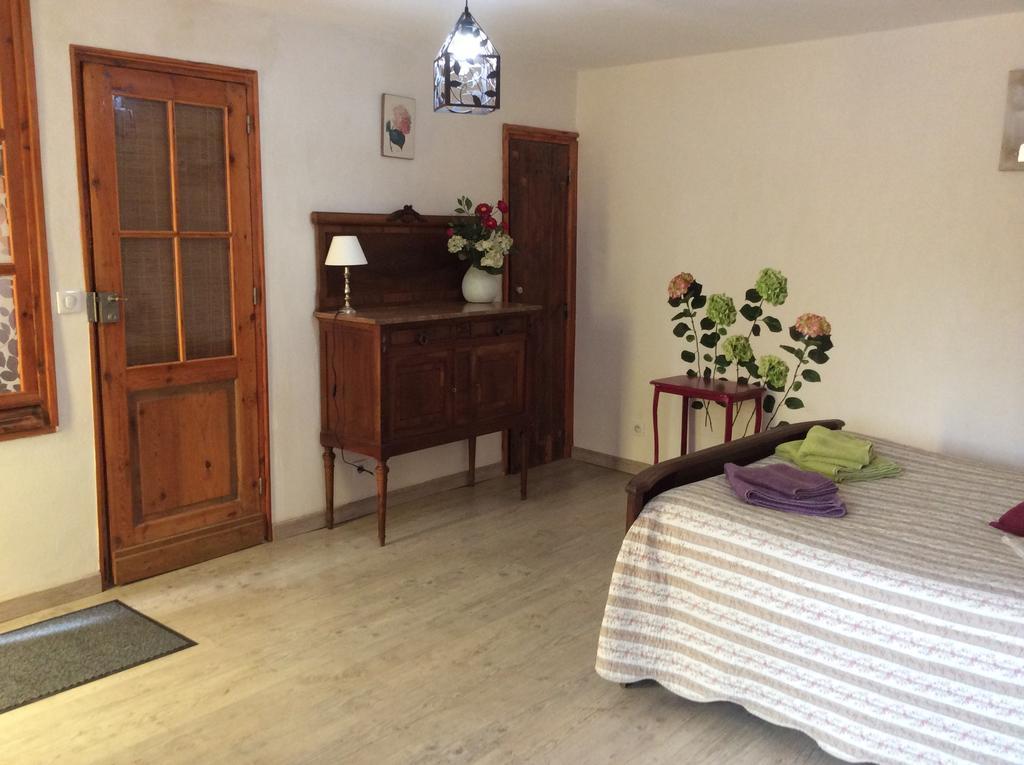 Chambres D'Hotes Du Clos Semper Felix Sainte-Bazeille Esterno foto